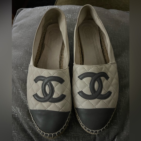 CHANEL Espadrille Gray Leather Size 40 - Picture 1 of 15